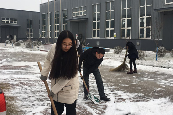 双狮涂料扫雪大作战！